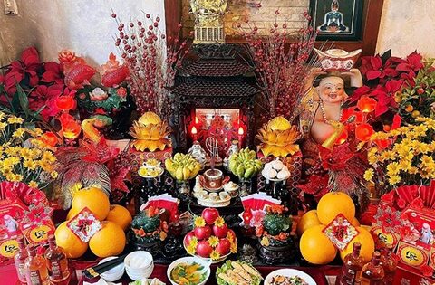 Ngày vía Thần Tài nhớ đặt thêm 5 thứ này trên bàn thờ để cả năm may mắn, hốt tài lộc, phú quý