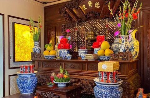 Dọn bàn thờ sau Tết đừng quên hạ 4 món đồ này xuống, tránh mất lộc cả năm