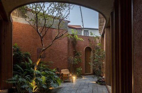 Độc đáo với nhà ”bẫy gió” hè mát, đông ấm trong ngõ nhỏ