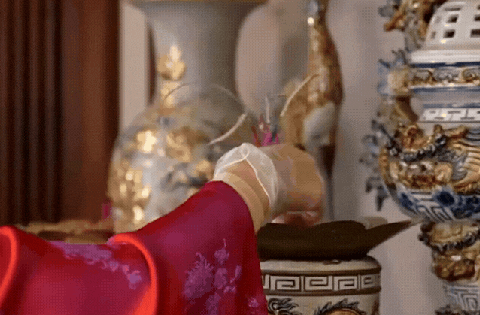 Hóa ra bao năm nay nhiều nhà vẫn đang tỉa chân nhang sai cách: Một cái “tiện tay” thôi bảo sao làm mãi chẳng giàu!